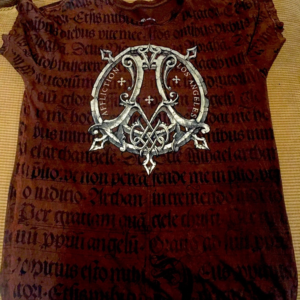 Affliction T-shirt size XL